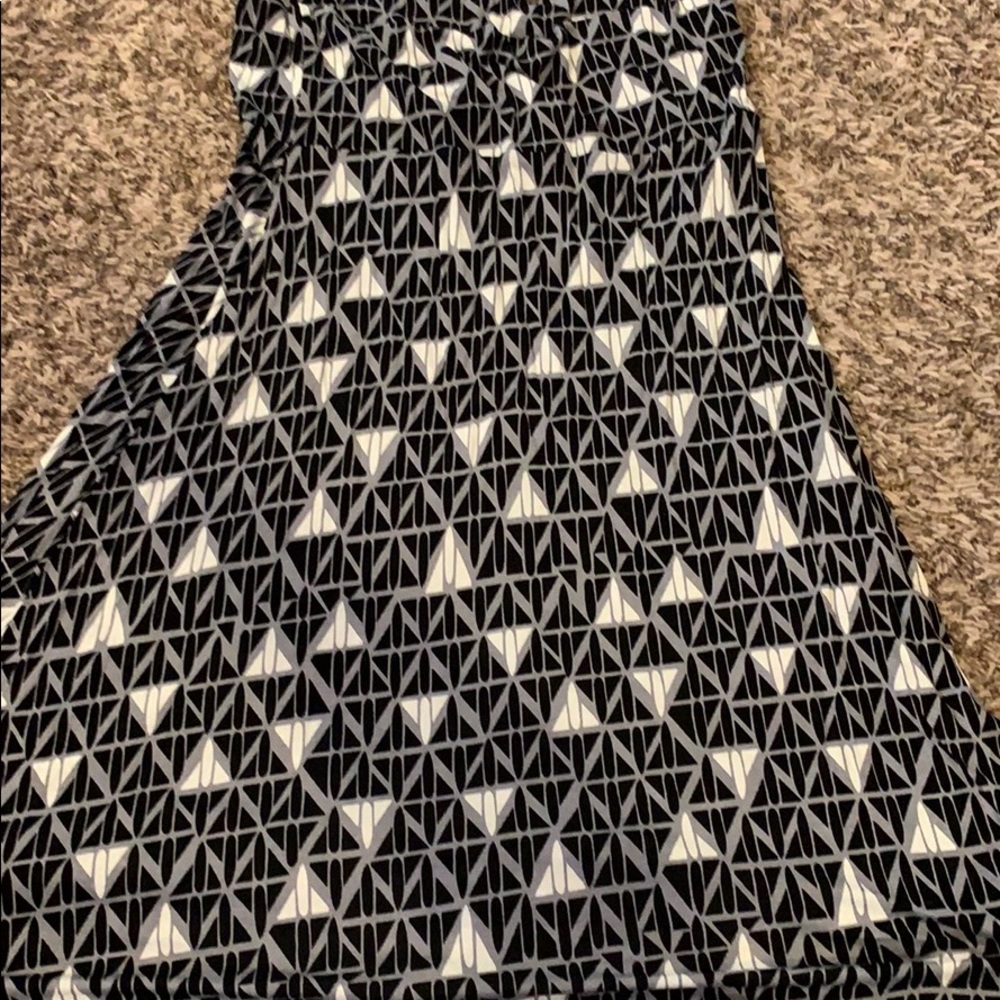 EUC Large LuLaRoe Azure skirt